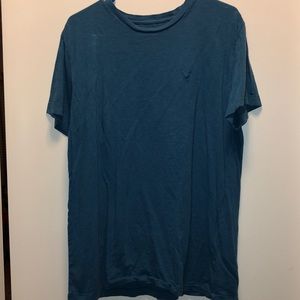 NWOT Men’s TShirt large